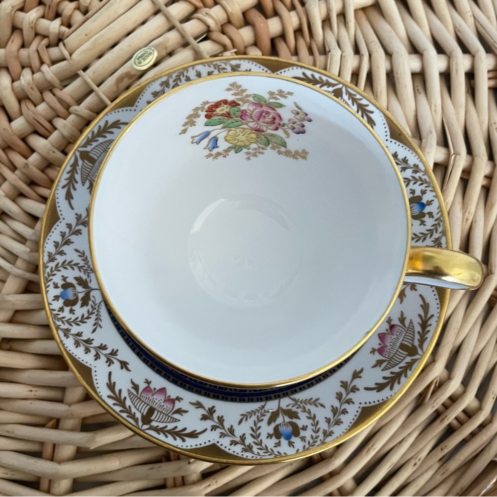 Spode “Regent” Vintage blue and gold hand painted floral teacup and saucer set - Picture 6 of 14
